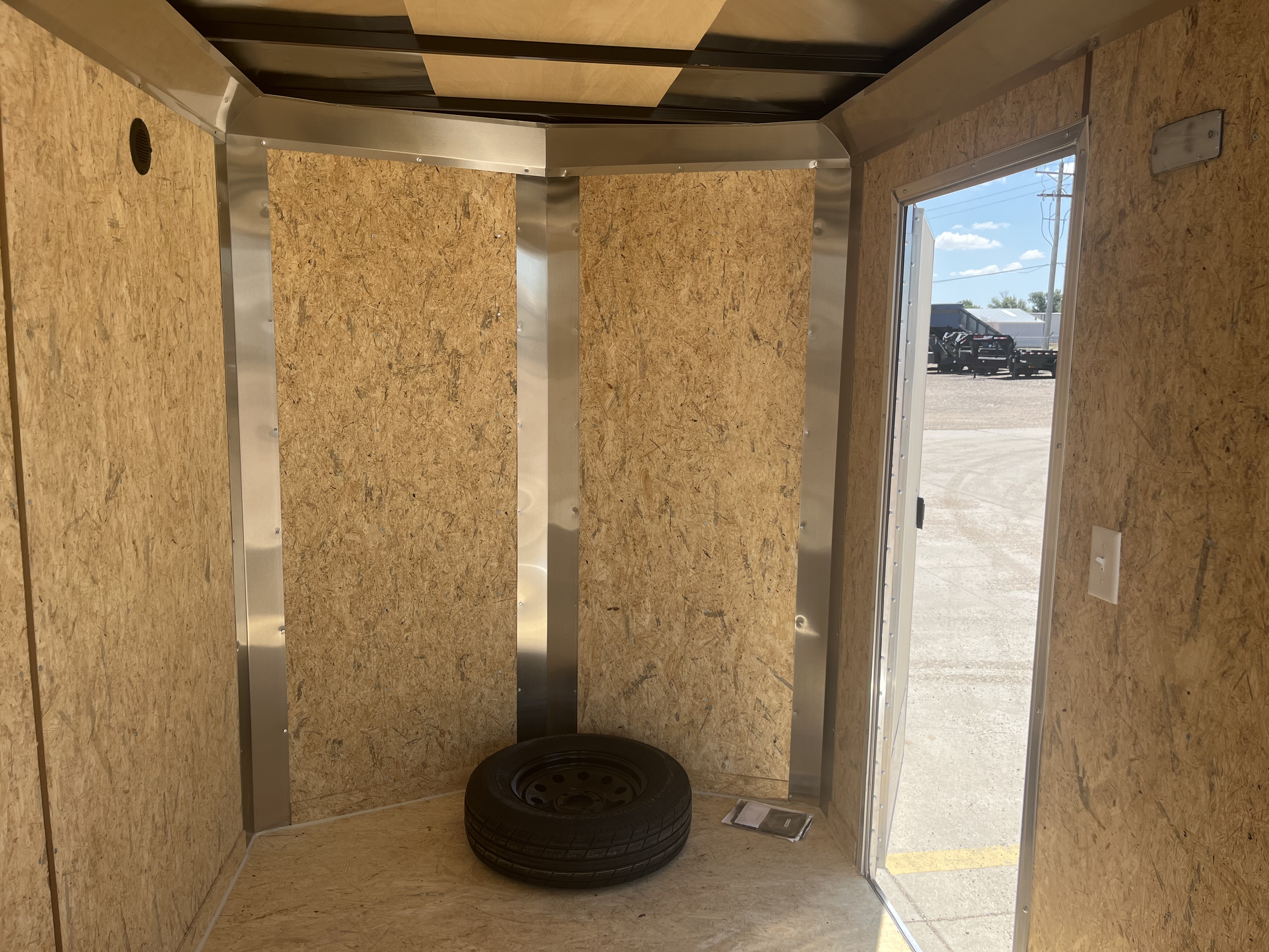 New 2025 Look Trailers 6' X 12' Cargo / Enclosed Trailer
