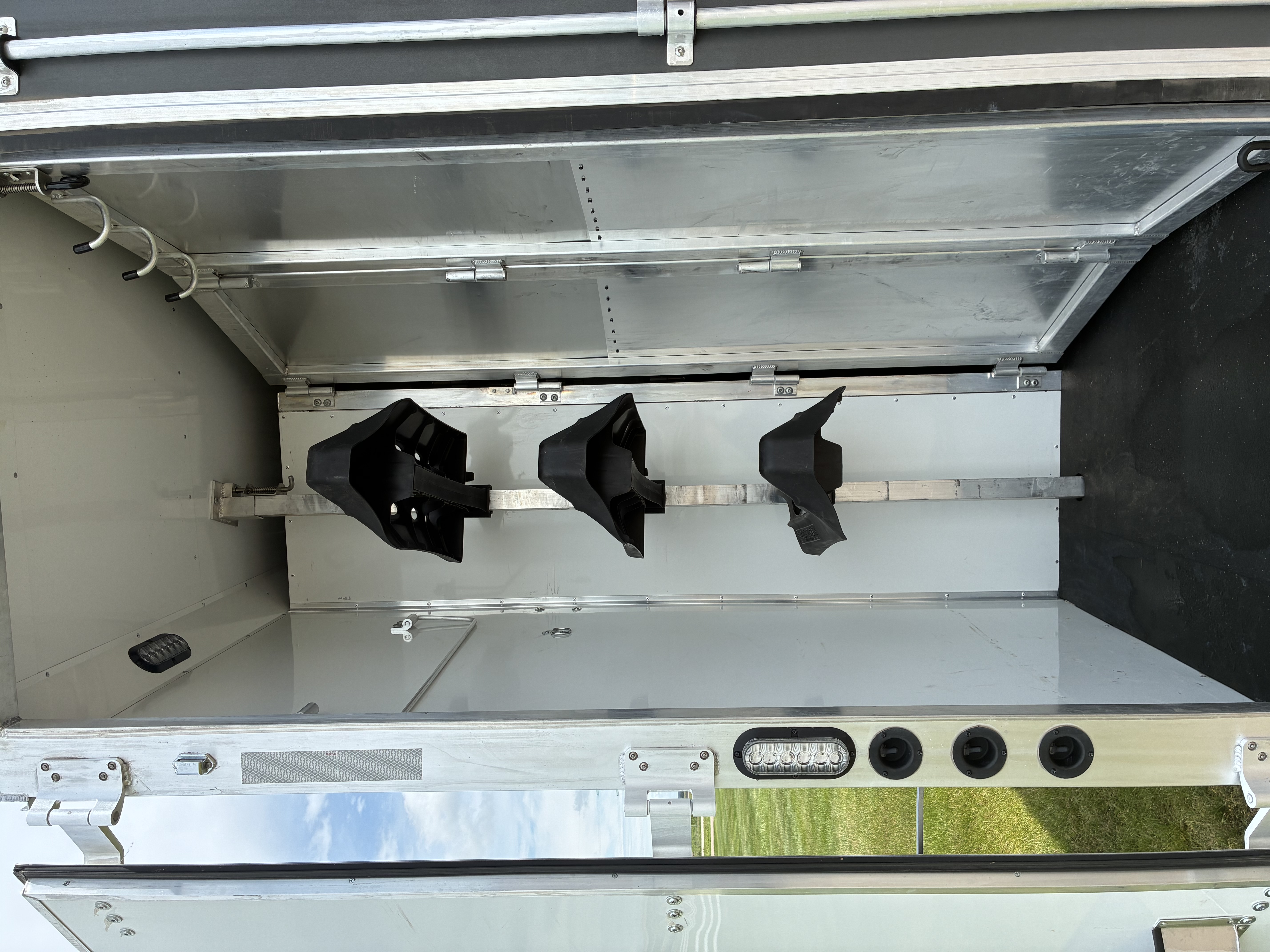 Used 2023 Lakota AC839 Horse Trailer