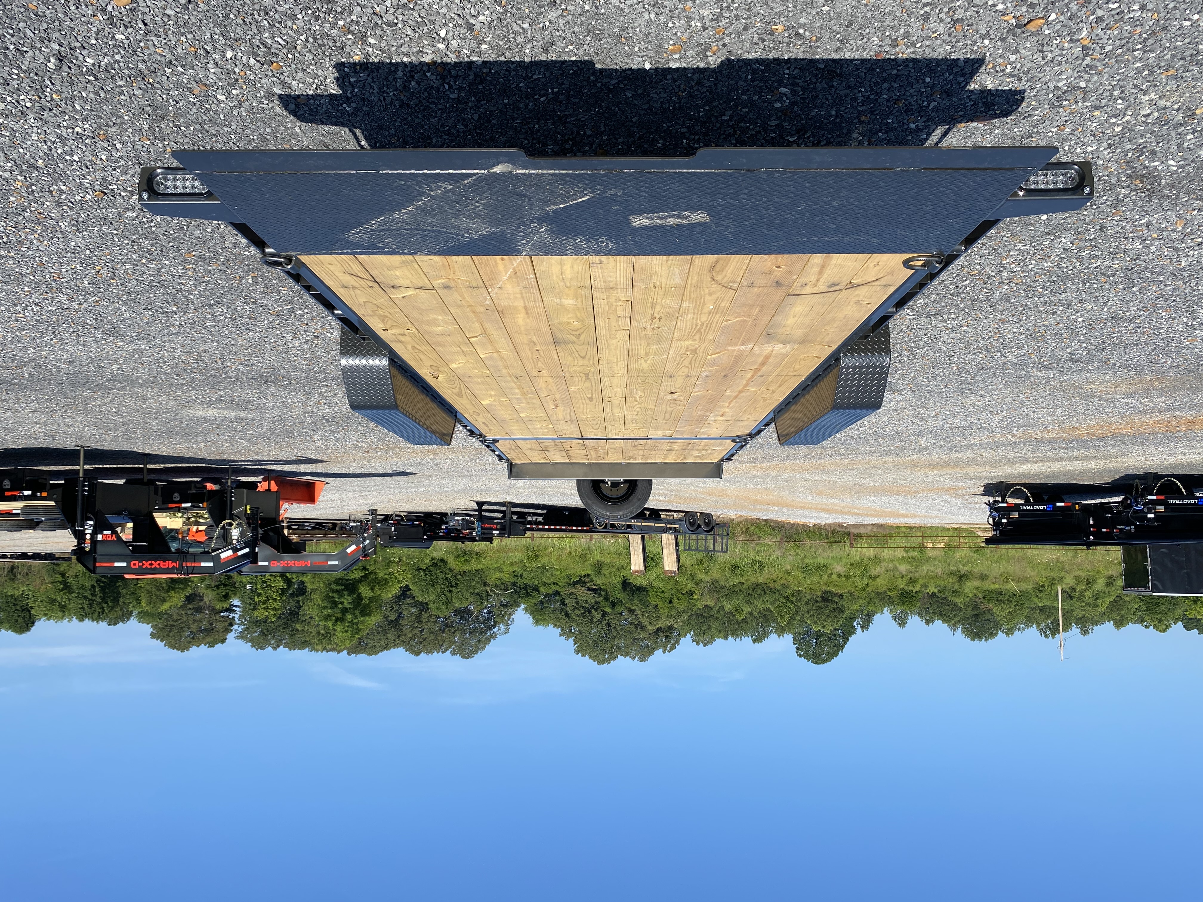 New 2026 MAXXD 83" X 22' 17.5K Tilt Equipment Trailer