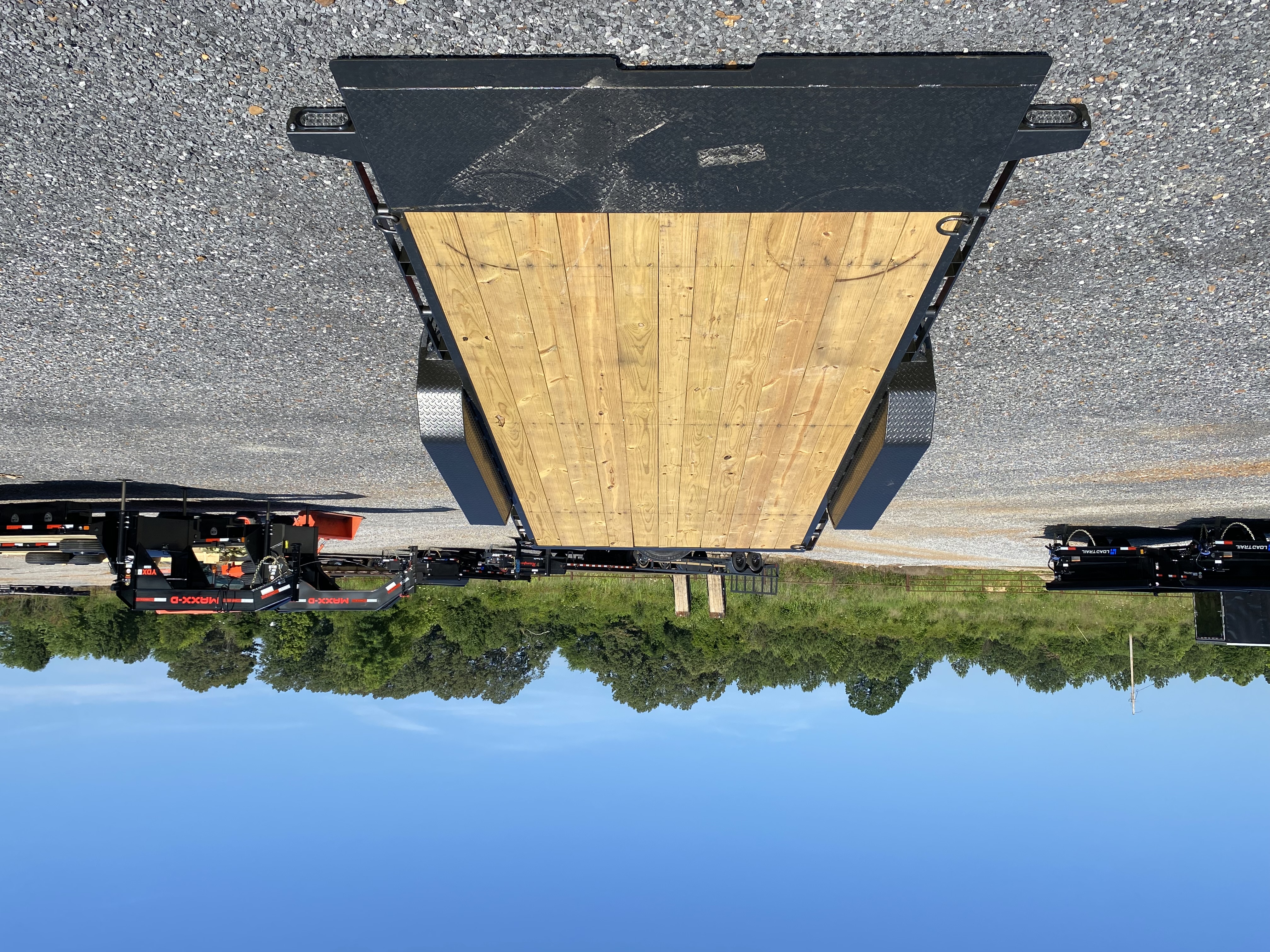 New 2026 MAXXD 83" X 22' 17.5K Tilt Equipment Trailer